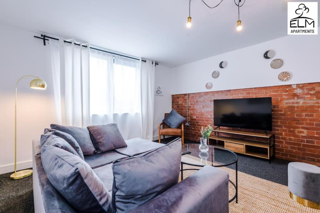 Luxurious 1-bedroom Apartment, Sleeps 4, Free Parking Apartamento Mánchester